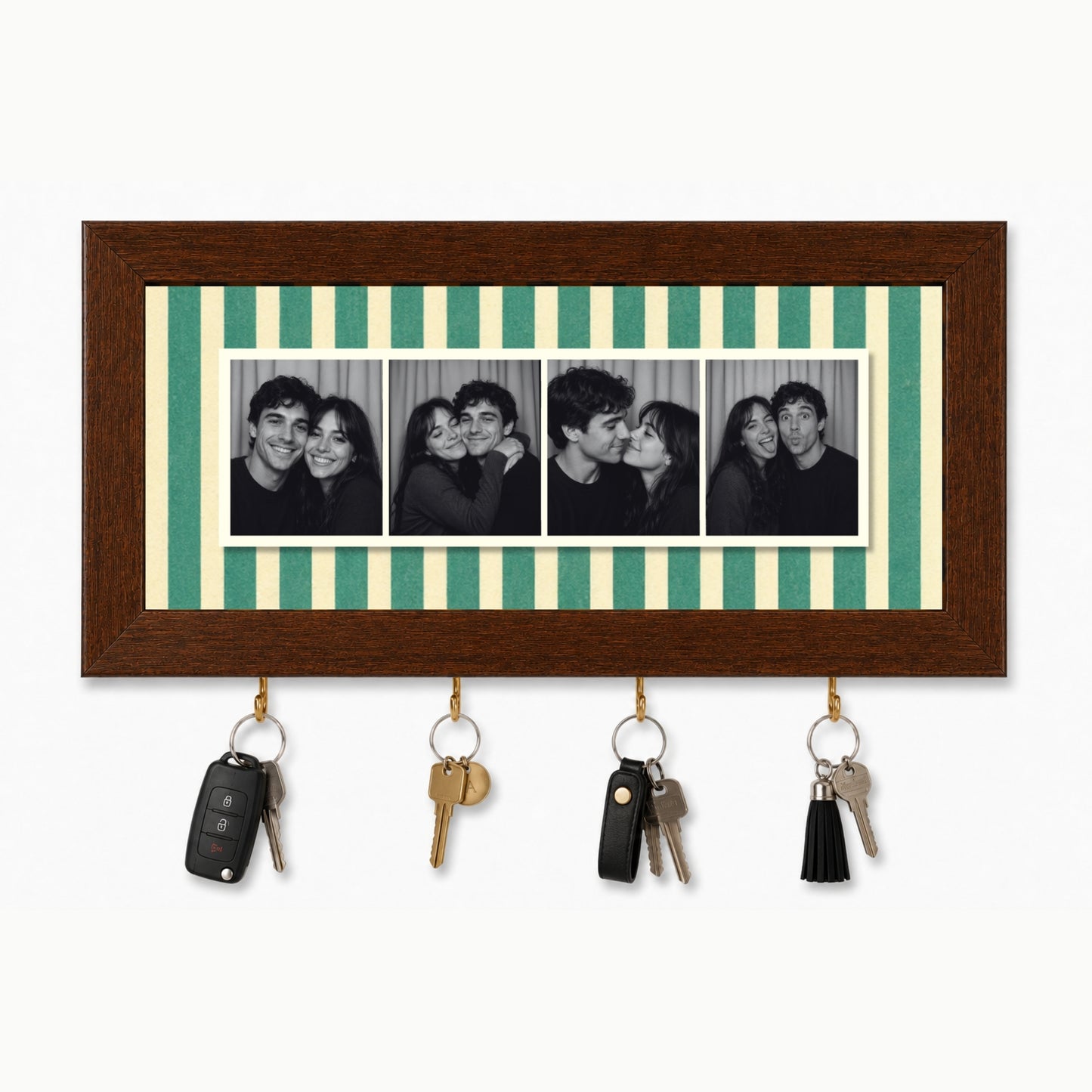 Kişiye Özel Photobooth Yatay Çerçeveli Anahtarlık - Sage