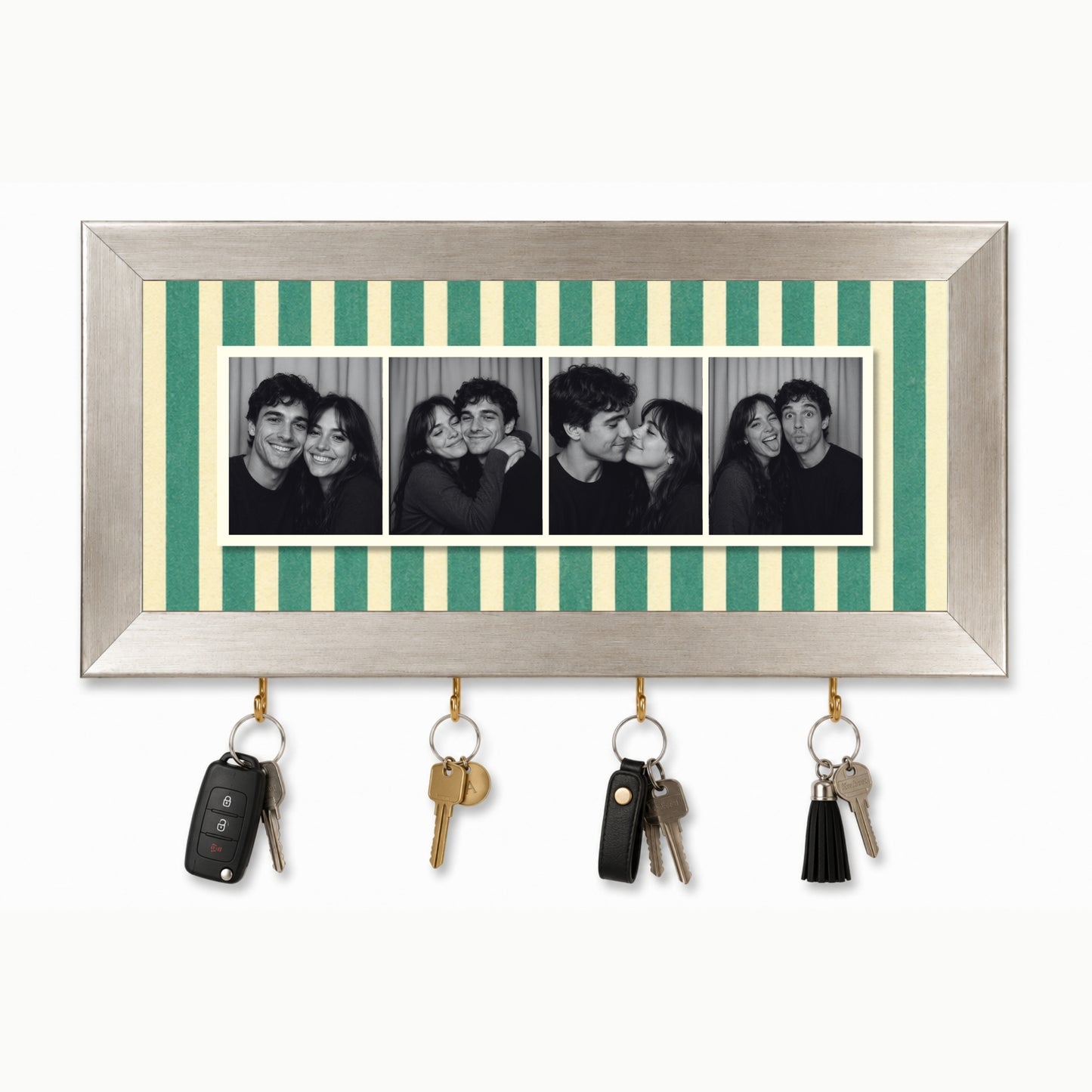 Kişiye Özel Photobooth Yatay Çerçeveli Anahtarlık - Sage