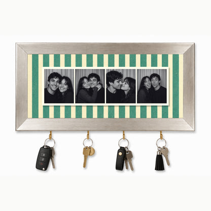 Kişiye Özel Photobooth Yatay Çerçeveli Anahtarlık - Sage